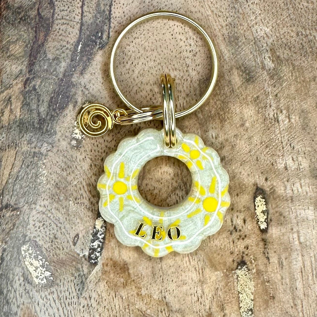 Médaille motif Soleil